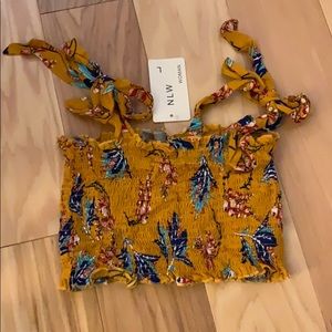 Crop top
